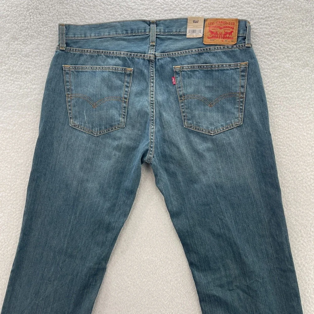 Levis Jeans Mens 36x36 Blue 559 Relaxed Straight Medium Wash Denim Grunge Y2K